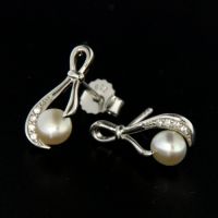 Ohrstecker Silber 925 rhodiniert Süßwasserperle Zirkonia