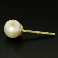 Ohrstecker Gold 333 Süßwasserperle 5,5mm - 6,0mm